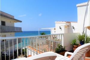 Casa de tres plantas en alquiler playa Costa Dorada Tarragona Altafulla - HUTT-13505